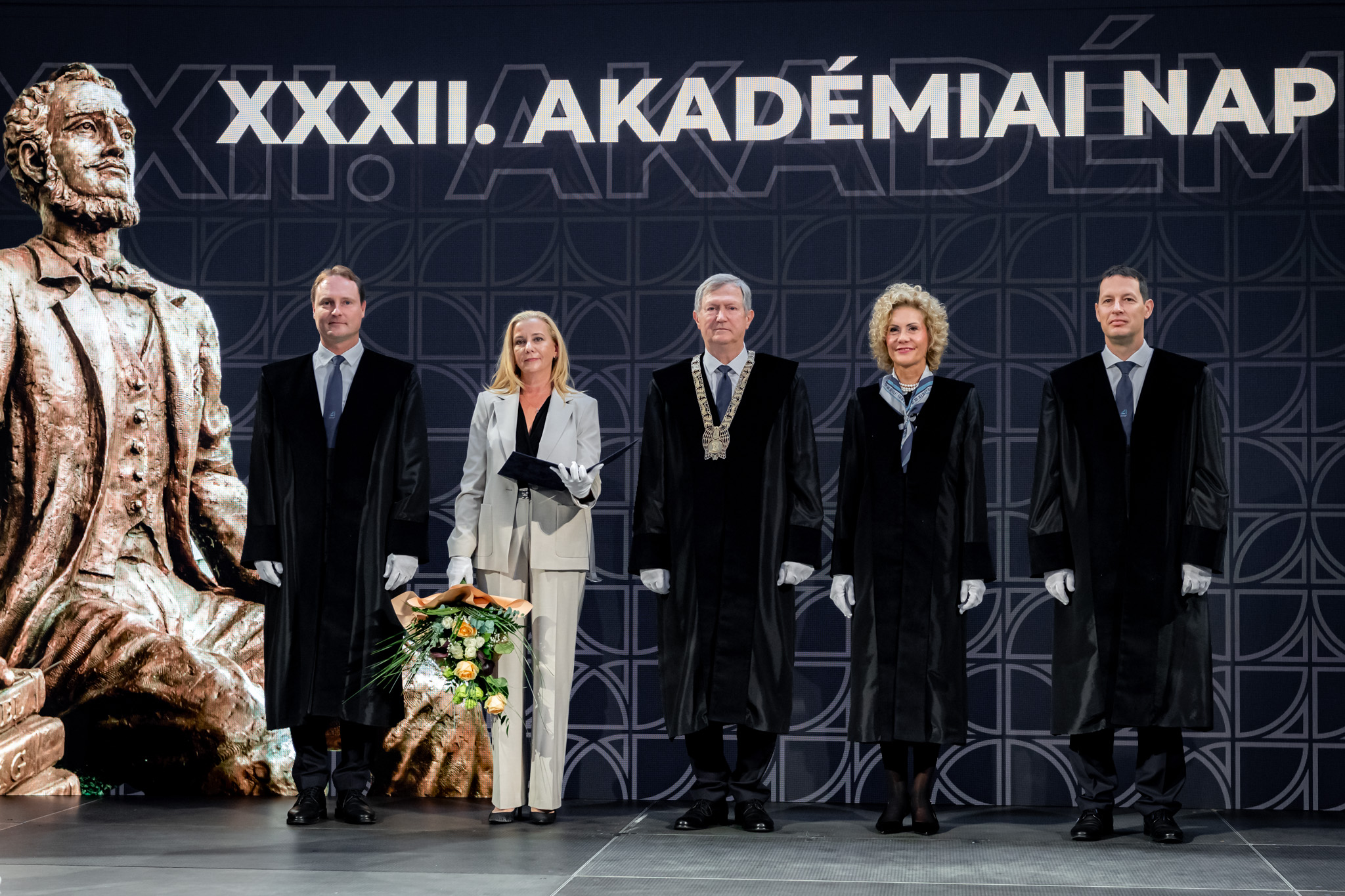 Dr Ágnes Lukács received the title of honorary citizen of Széchenyi István University. (Photo: András Adorján)